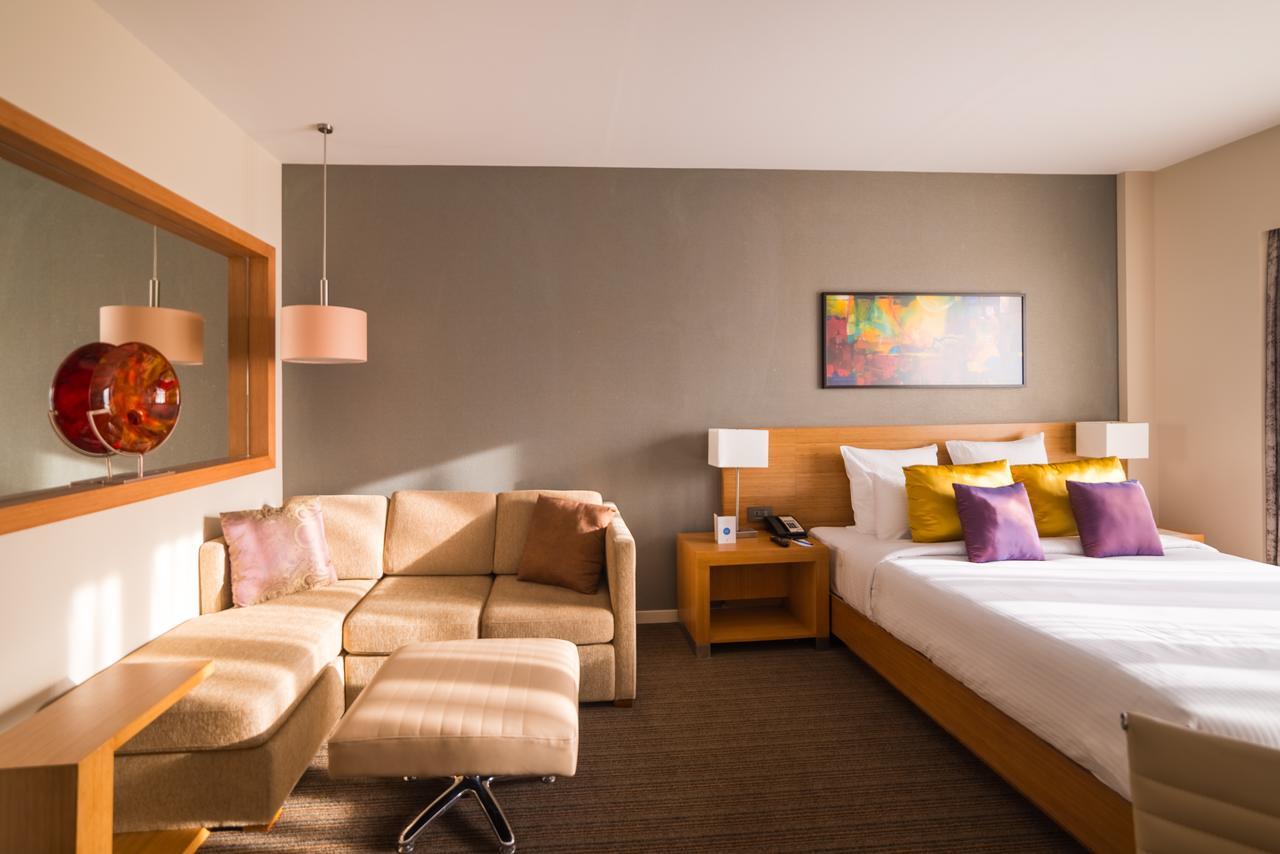 โนโวเทล ลัคนาว คมติ นคร Hotel ลัคเนา ภายนอก รูปภาพ